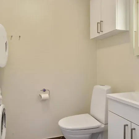 Eight-bedroom Frederiksvaerk With A Hot Tub 05