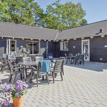 別荘 Eight-bedroom Frederiksvaerk With A Hot Tub 05