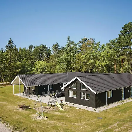 Eight-bedroom Frederiksvaerk With A Hot Tub 05 Frederiksværk